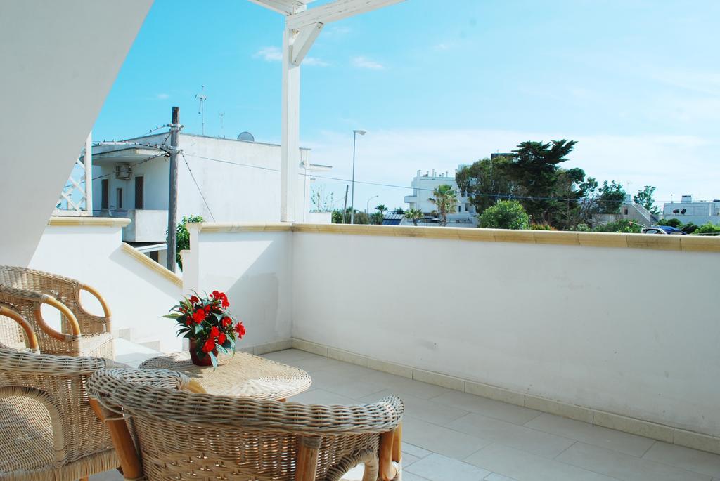 Dimora Il Girasole Hotel Торе Сан Джовани Удженто Екстериор снимка